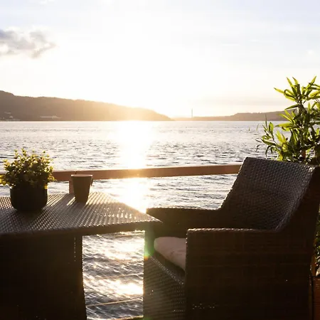 Heimby Homes - Seaside Balcony Апартаменты