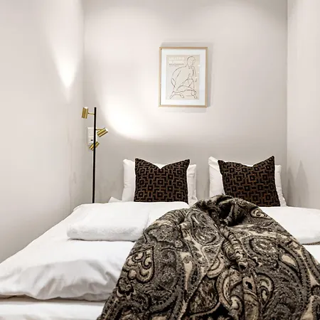 Heimby Homes - Seaside Balcony Apartment Bergen