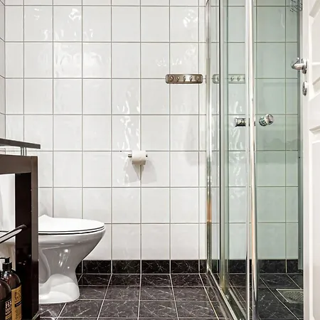 Heimby Homes - Seaside Balcony برغن