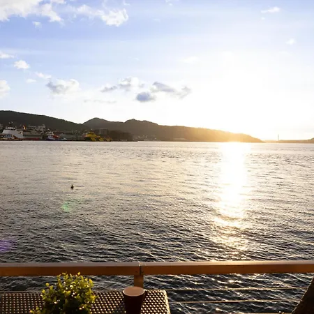 شقة Heimby Homes - Seaside Balcony