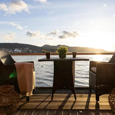 Appartement Heimby Homes - Seaside Balcony